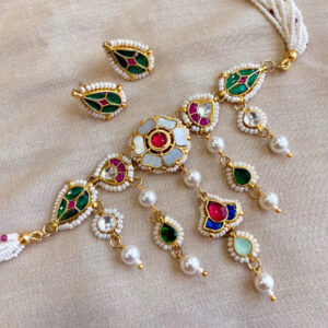 "Floral Majesty" – Elegant Necklace Set by Gold n Fibre